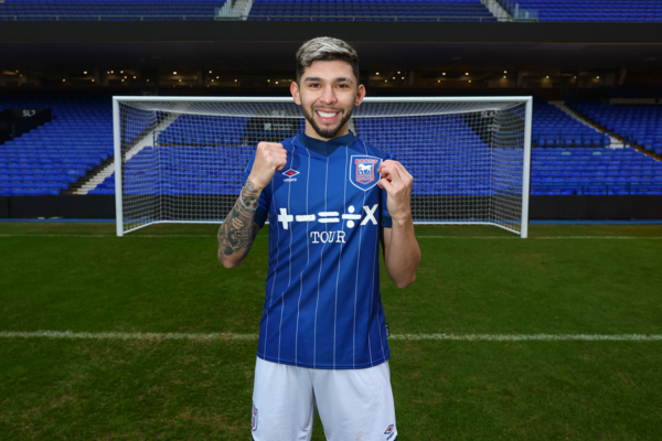 Ipswich Town presentó a Julio Enciso: "Daré lo mejor de mí en cada partido" - Unicanal