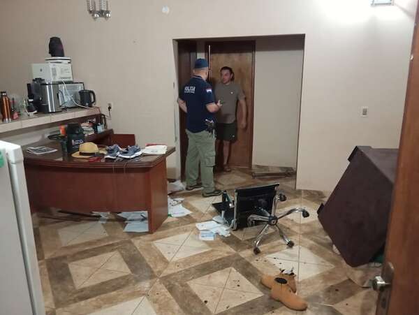 Asalto armado en Paso Yobai: Hermano del Intendente víctima de un grupo de delincuentes - Nacionales - ABC Color