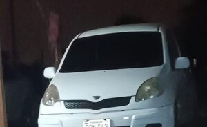 Roban a una joven su vehículo durante asalto
