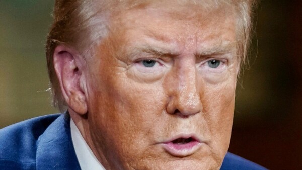 Trump amenaza con sancionar a Rusia y aliados si no negocian la paz
