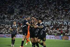 Santa Cruz: “Un buen augurio para lo que se viene” - Fútbol - ABC Color