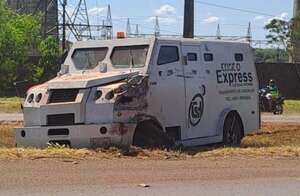 Reventón de rueda de transportador de caudales causó accidente frente a la Represa Acaray - ABC en el Este - ABC Color