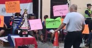 La Nación / Jubilados municipales denuncian que hace cuatro meses no cobran sus haberes