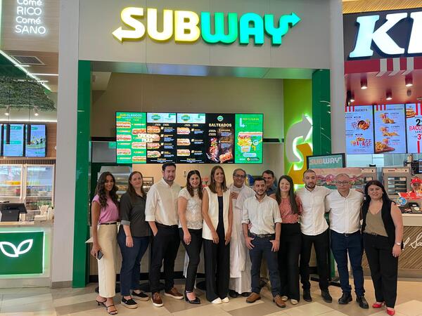 Inversión: Marca internacional de comida rápida desembarca oficialmente en Paraguay y genera 220 empleos directos - MarketData