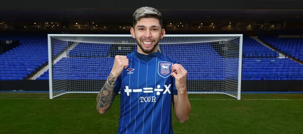 Versus / ¿Cuándo y dónde debuta Julio Enciso con su nuevo equipo?