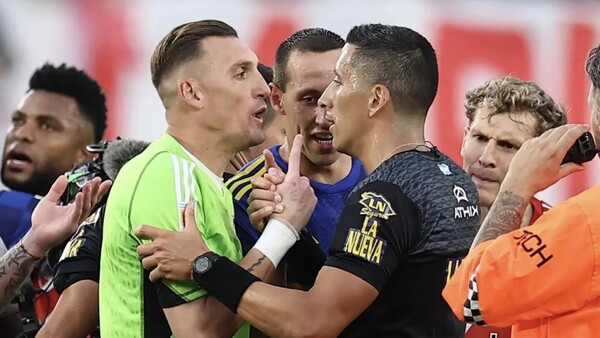 Solo los capitanes podrán reclamar a los árbitros en torneos Conmebol