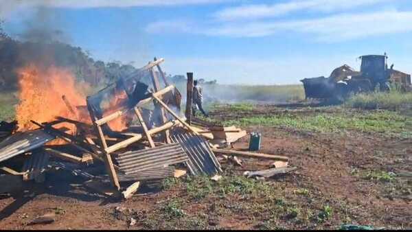 Invasores abandonan lugar antes de que inicien desalojo en Canindeyú