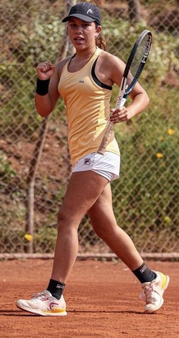 Valeria Santander alcanza semifinal de singles y final de dobles en Cali