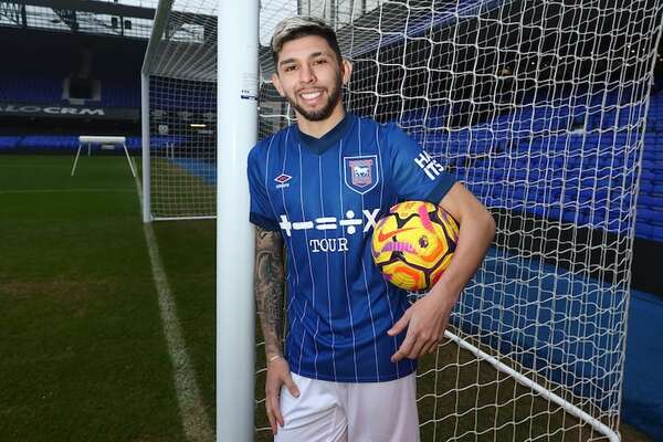 Enciso espera jugar mañana con el Ipswich ante el Liverpool - Fútbol Internacional - ABC Color