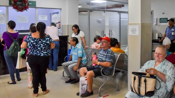 Ni con denuncias ni quejas, IPS no regulariza la provisión de fármacos