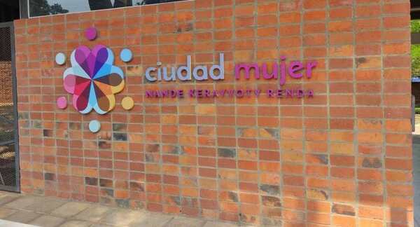 Conocé los servicios integrales gratuitos que brinda el Centro Ciudad Mujer