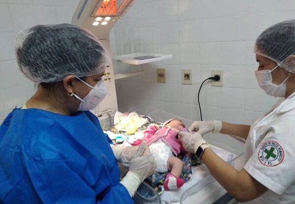 Remodelada sala de partos de Remansito recibe a su primer bebé