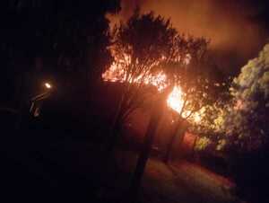 Incendio destruye vivienda en barrio San Juan de María Auxiliadora