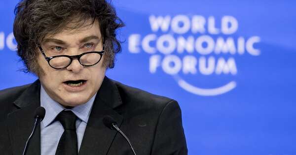 La Nación / Milei: “La ideología woke es el cáncer que hay que extirpar”