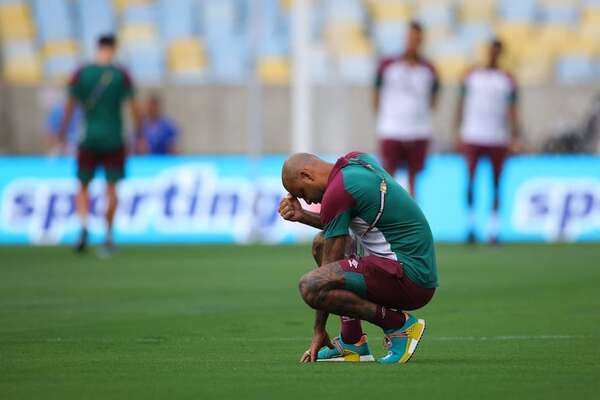 El brasileño Felipe Melo anuncia su retiro del fútbol - Fútbol - ABC Color