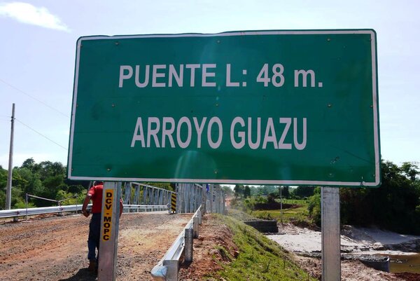 Mujer fue rescatada tras caer a un pozo de 30 metros - 1000 Noticias