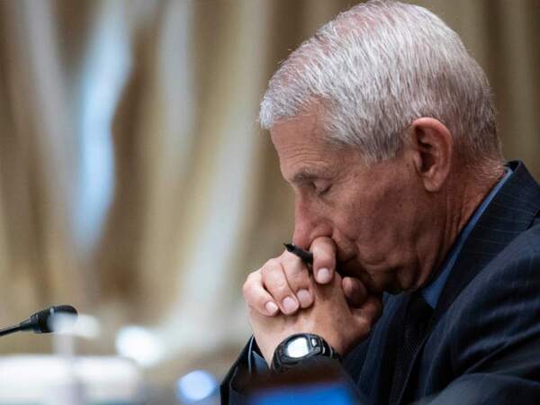 Trump le retira la custodia a Anthony Fauci