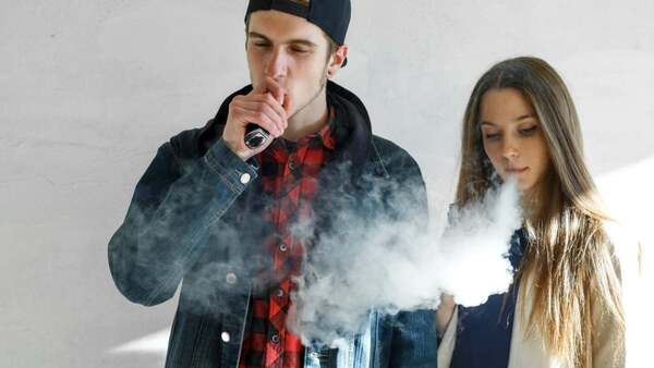 Adicción juvenil al vapeo: Problema global que afecta a Paraguay