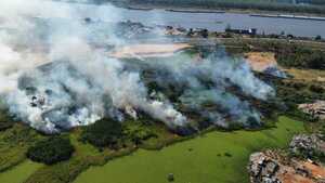 El Cuerpo de Bomberos reporta una situación crítica a causa de los incendios forestales - Unicanal