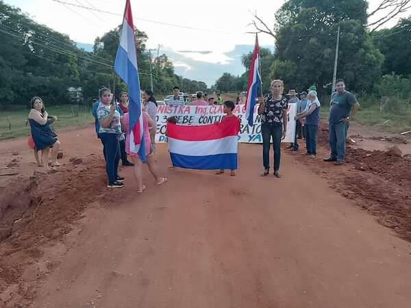 San Juan Bautista: reanudan movilización exigiendo continuación del tramo tres de la ruta del progreso - Nacionales - ABC Color
