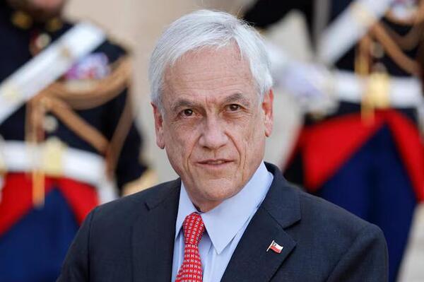 Debate en Chile por propuesta de erigir estatua de Piñera al frente de palacio de gobierno