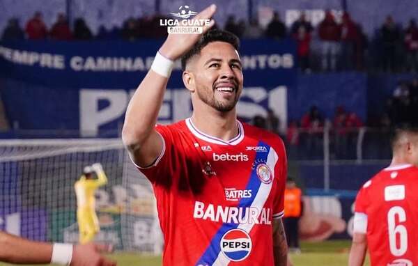 Pedro Báez firma triplete en la Liga de Guatemala - Fútbol Internacional - ABC Color