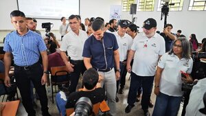 Peña alienta a postulantes de la Becas del Gobierno y resalta que "el próximo año vamos por mucho más" - .::Agencia IP::.