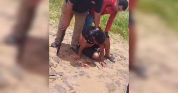 Diario HOY | Adicto apuñaló a motobolt y fue detenido por vecinos