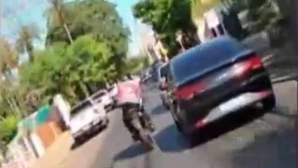 Video: Ira y prepotencia en el tránsito desata una peligrosa persecución en Asunción