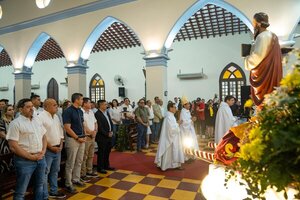 Caazapá: Presidente refuerza lazos comunitarios en misa de acción de gracias - .::Agencia IP::.