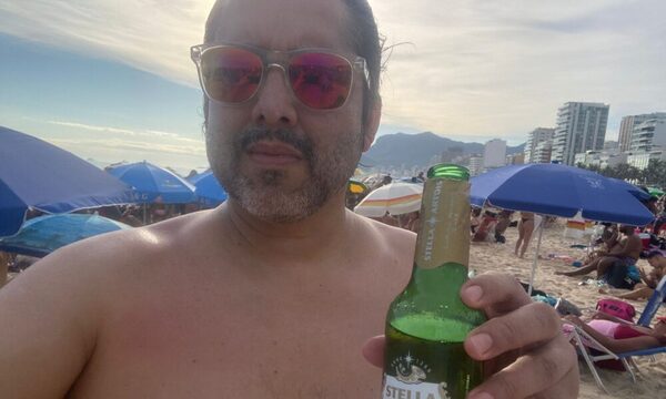 ¡Así vacaciona este rockero paraguayo en rapailandia!