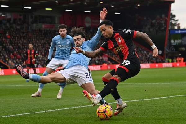 Bournemouth golea al Nottingham de Ramón Sosa - Fútbol Internacional - ABC Color