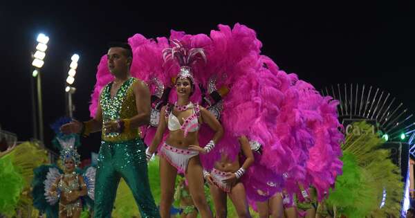 La Nación / Encarnación invita a vivir desde hoy la magia de su Carnaval 2025