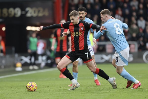 Con Ramón Sosa en los minutos finales, Nottingham cae por goleada - 1000 Noticias