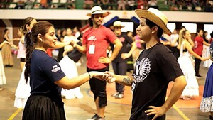 Exitosa participación en talleres de Eku’éke danza para todos