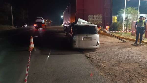 Accidente fatal en Itá: choque entre un automóvil y un tracto camión dejó una víctima - Policiales - ABC Color