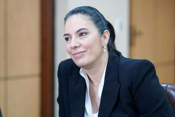 MOPC se desentiende ante presunto conflicto de intereses en fiscalización - Política - ABC Color
