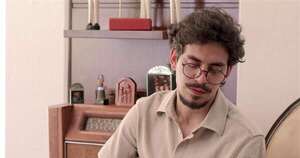 La Nación / Fabri Hentscholek prepara su primer disco para este 2025