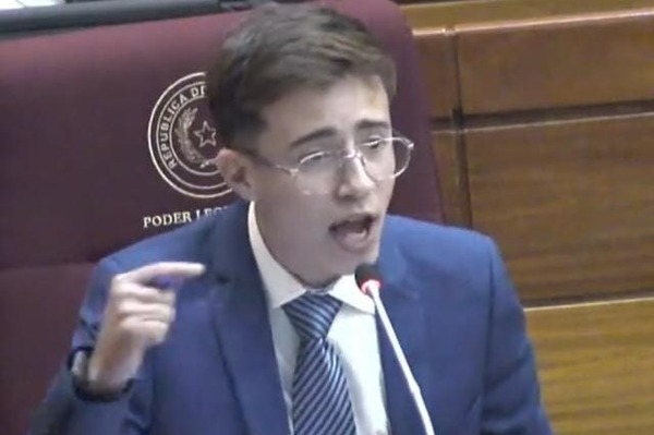 A días del inicio del año escolar: “Estamos frente a una catástrofe educativa”, afirma líder estudiantil