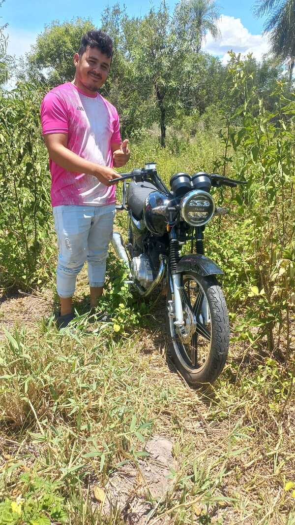 Recuperan motocicleta denunciada como robada en Loreto
