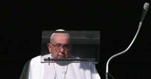 La Nación / El papa pide que el "horror" del Holocausto no sea ni olvidado ni negado