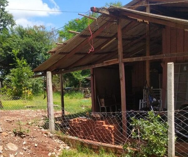 Hombre fallece electrocutado mientras realizaba instalación eléctrica