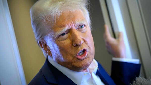 Trump ordena imponer aranceles del 25% a Colombia por rechazar dos vuelos de deportación
