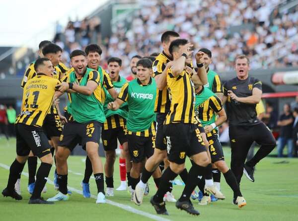 Olimpia vs. Guaraní: El aurinegro madruga para vencer al campeón - Fútbol - ABC Color