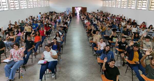 Casi 16.000 bachilleres participaron en las pruebas de competencias básicas para acceder a becas del Gobierno
