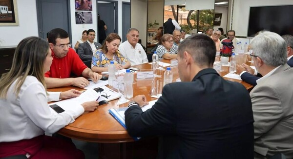 Primera reunión anual del Consejo Consultivo Tripartito marca el retorno de las centrales sindicales a mesa de diálogo