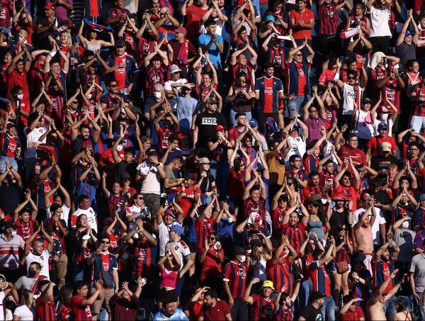 Incidentes en la Nueva Olla entre hinchas de Cerro Porteño · Radio Monumental 1080 AM