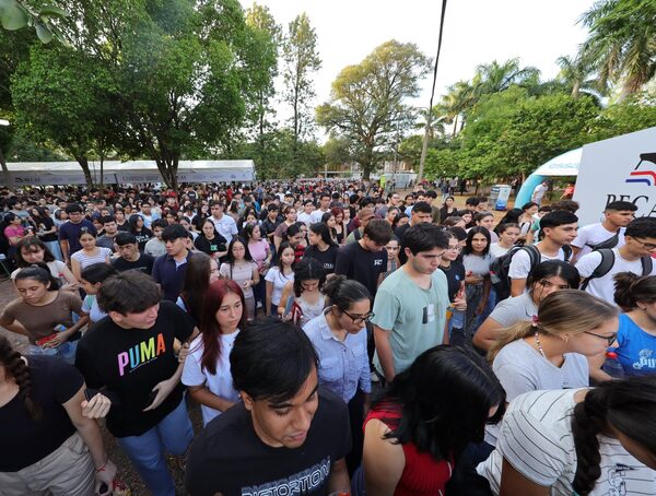 Supuesta filtración en Becas del Gobierno: "no se realizará ningún nuevo examen" · Radio Monumental 1080 AM