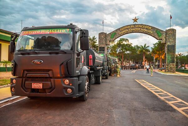 Gobierno envía nuevo convoy con agua potable al Chaco - 1000 Noticias