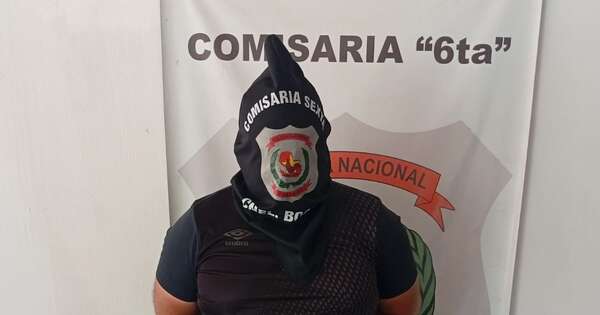 Diario HOY | Motociclista fue detenido tras agredir a agente de la Caminera